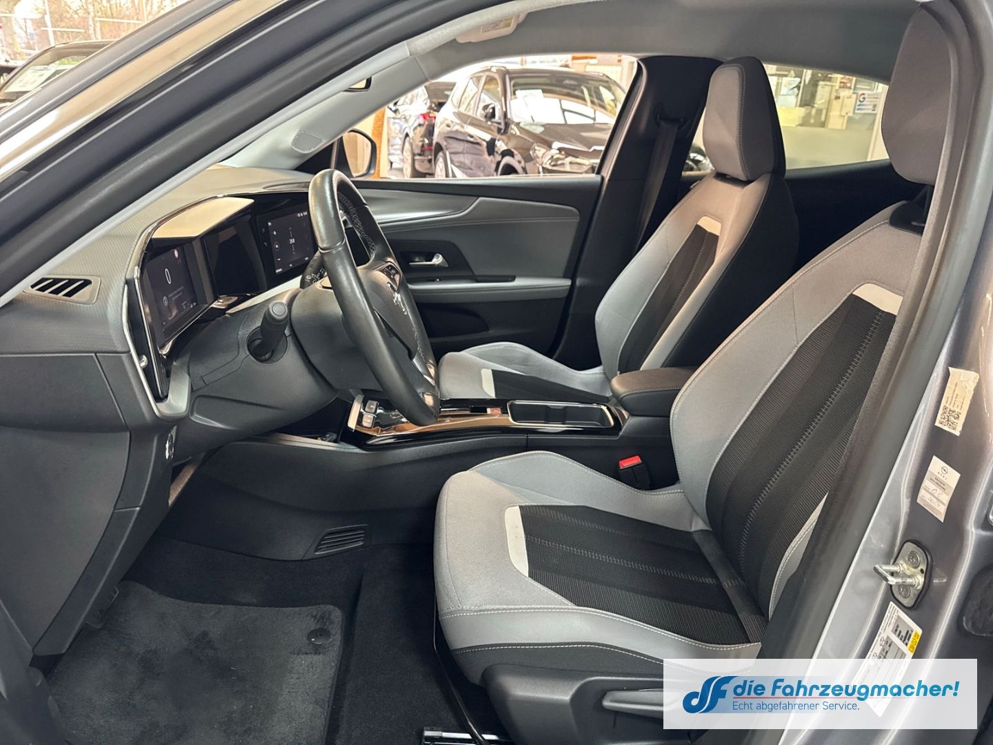 Fahrzeugabbildung Opel Mokka e Elegance Navi Digitales Cockpit LED ACC