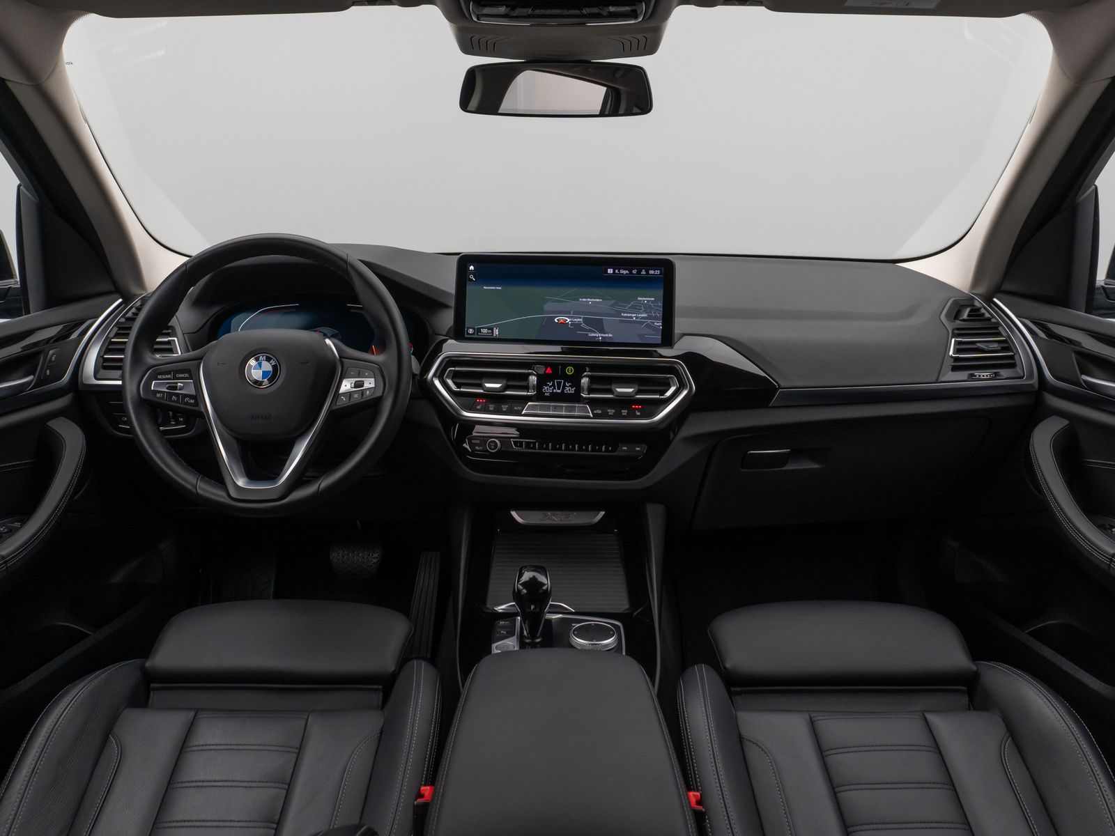 Fahrzeugabbildung BMW X3 xD20d Kamera DAB Leder Parkassis Sport 19Zoll