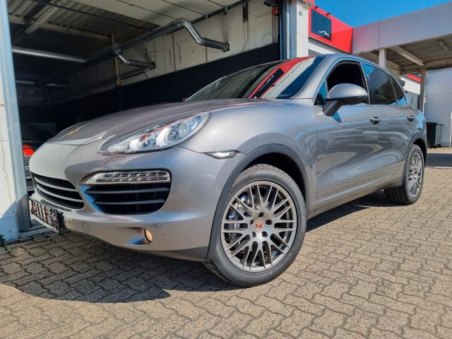 Porsche Cayenne S Diesel 4.2 V8 Scheckheft/AHK/