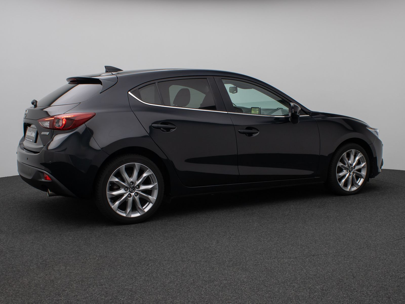Fahrzeugabbildung Mazda 3 Lim. Sports-Line Kamera Sitzhzg DAB HUD BOSE