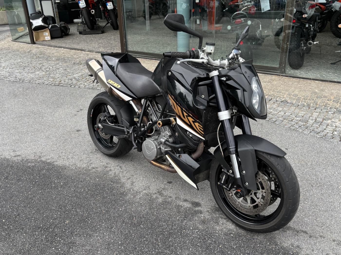 KTM 990 Super Duke