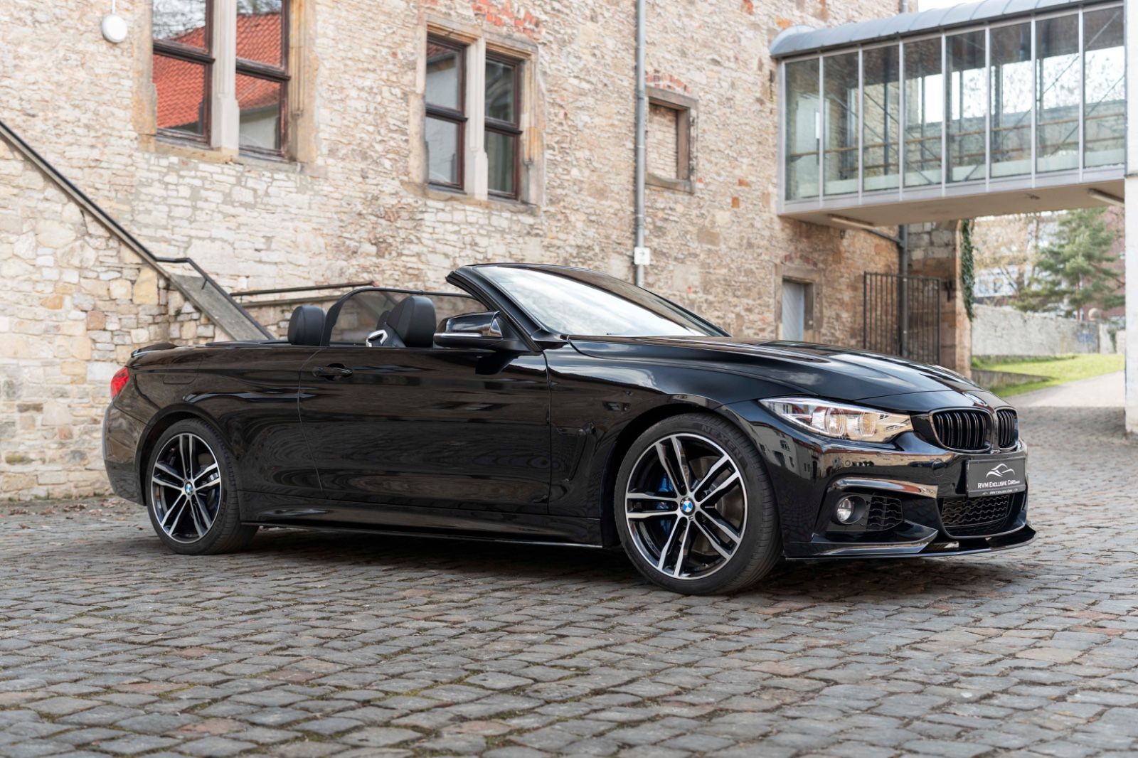 Fahrzeugabbildung BMW 435I Cabrio M-PERFORMANCE H&K KAM NAV ALC CARBON