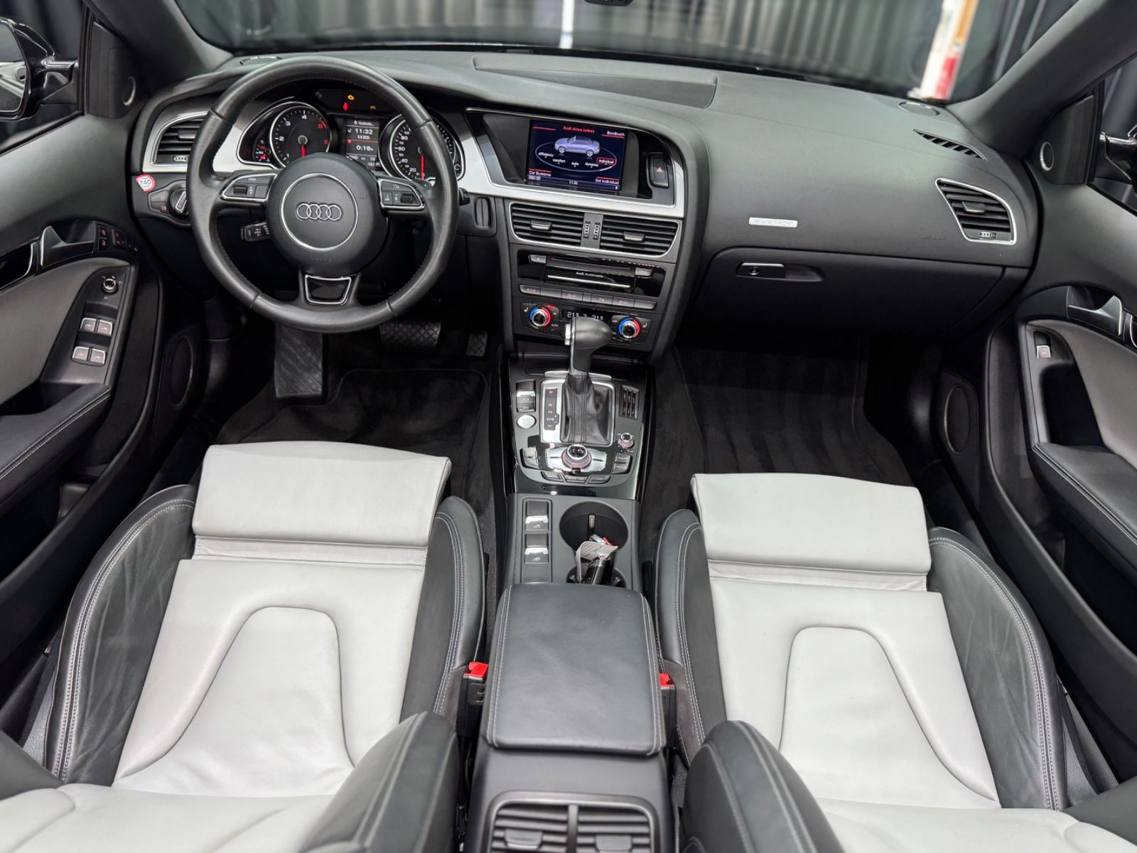 Fahrzeugabbildung Audi A5 Cabriolet 3.0 TDI quattro|3xS-LINE|S-TRONIC|