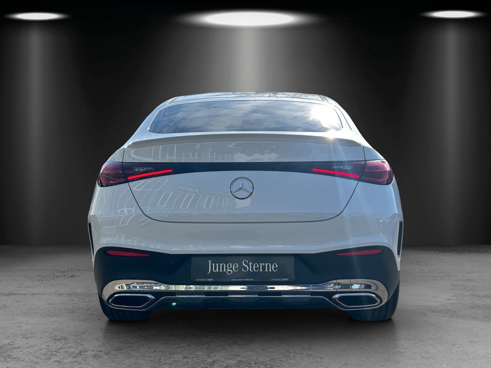 Fahrzeugabbildung Mercedes-Benz GLC 300 Cpé AMG Prem+ AIRMATIC Sitzklima AHK 20"