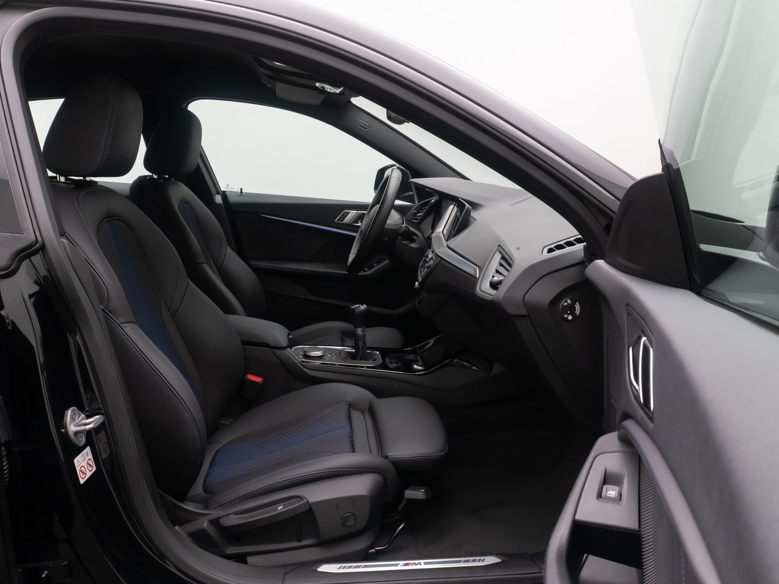 Fahrzeugabbildung BMW 218i Gran Coup&eacute; MSport DAB Lenkradheizung 18Zoll