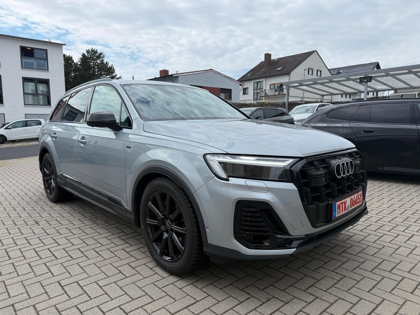 Audi Q7 - 1