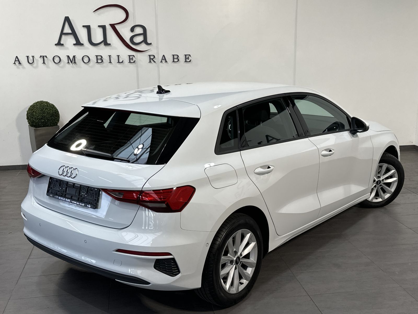 Fahrzeugabbildung Audi A3 35 TDI Sportback NAV+ACC+CARPLAY+VCOCKPIT+PP