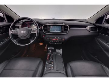 KIA Sorento - 10