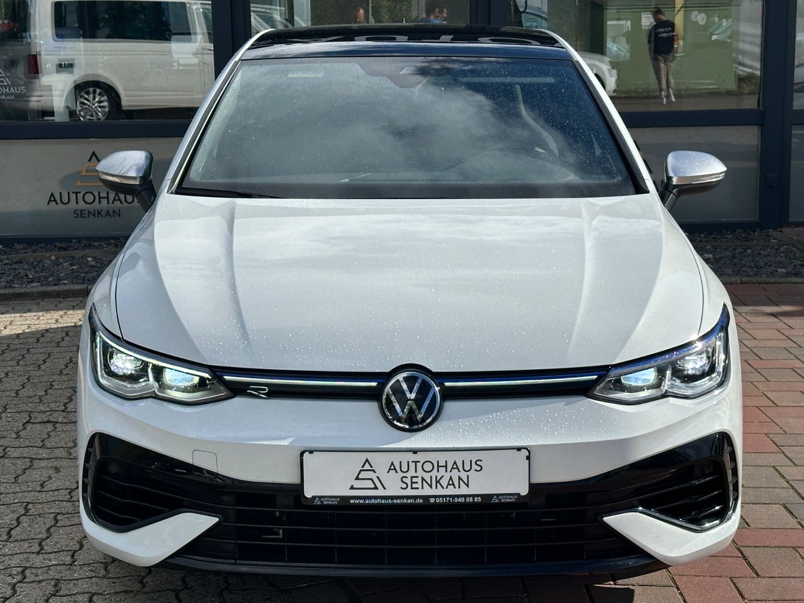Volkswagen Golf VIII 2.0 TSI R 4M Lim. PANO MATRIX R-CAM foto 2