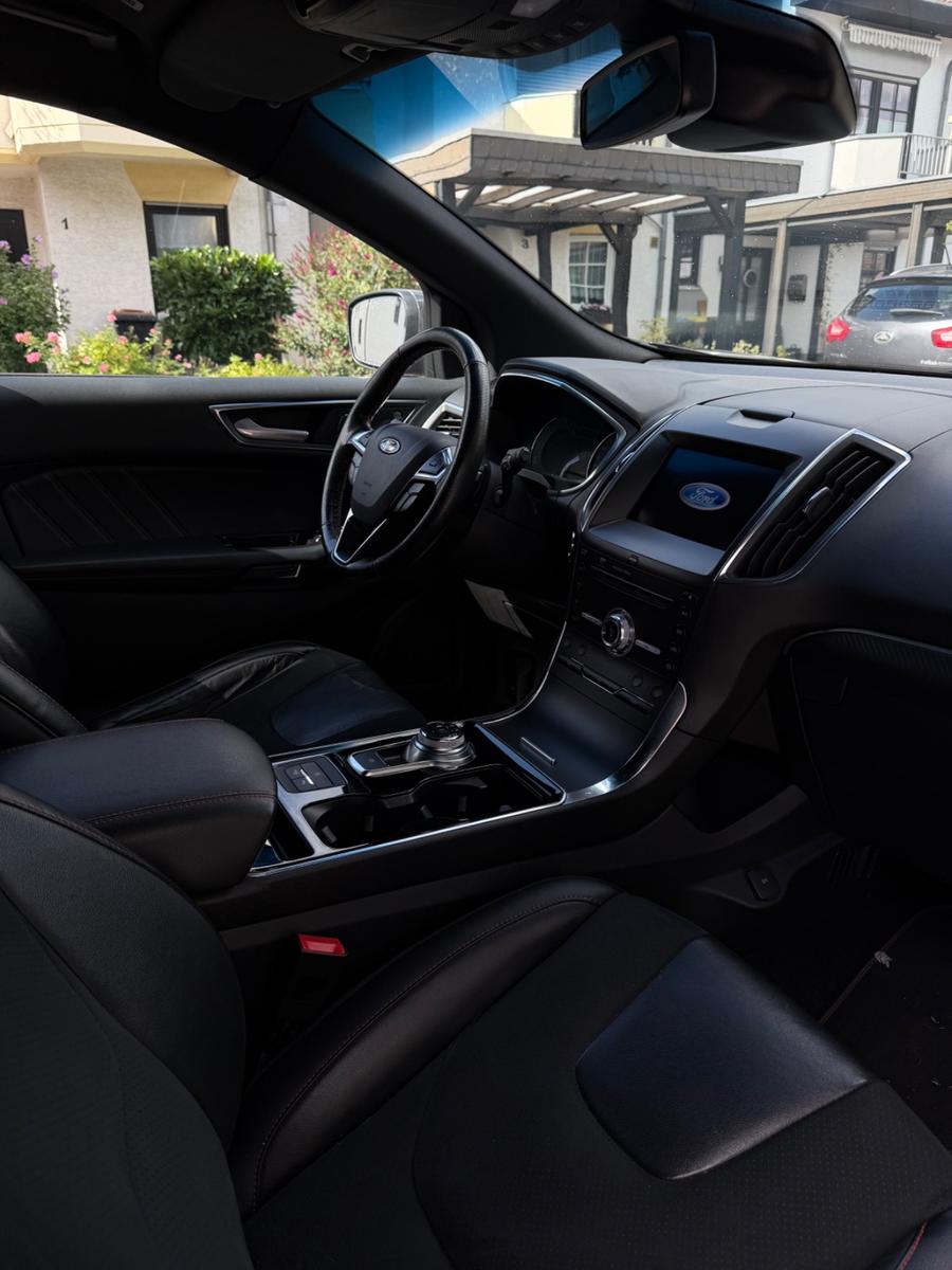 Ford Edge 2,0 l EcoBlue Bi-Turbo 4x4 ST-LINE Auto...