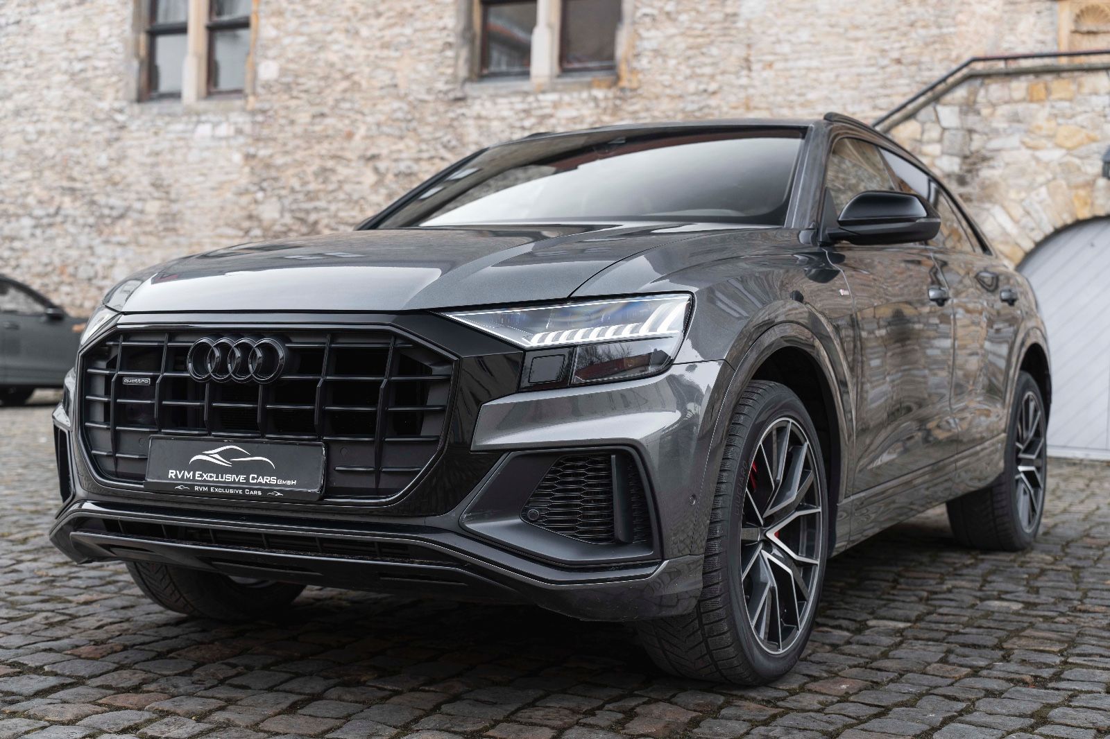 Fahrzeugabbildung Audi Q8 50 TDI quattro S-LINE TOTW DSP MATRIX PDC