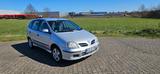 Nissan Almera Tino 1.8 acenta plus acenta plus // LPG - silberne Nissan Almera Tino