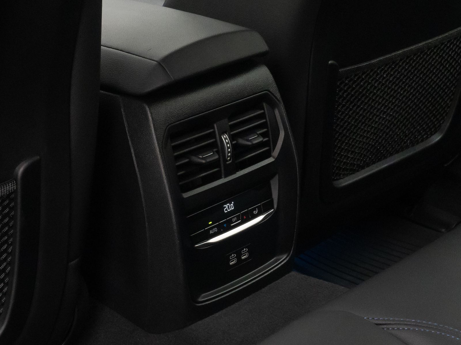 Fahrzeugabbildung BMW i4 M50 Gran Coupe 360&deg; HiFi HUD Laser DAB 19Zoll
