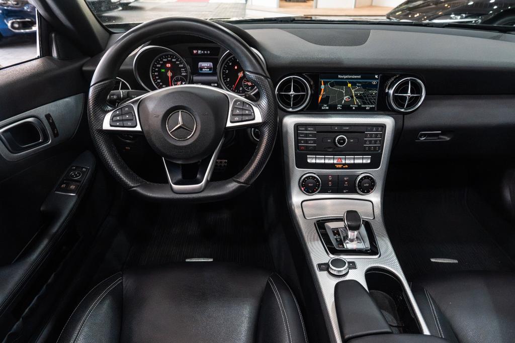 Mercedes-Benz SLC 300