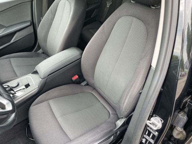 Fahrzeugabbildung BMW 118 i Advantage Autom. Navi, Sitzheizung, Tempom