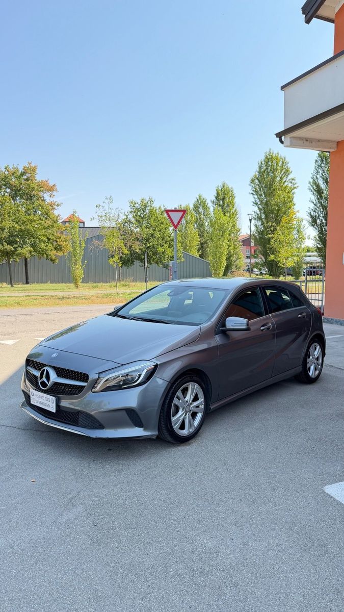 MERCEDES-BENZ Mercedes-benz A 220 d Automatic 4Matic Sport