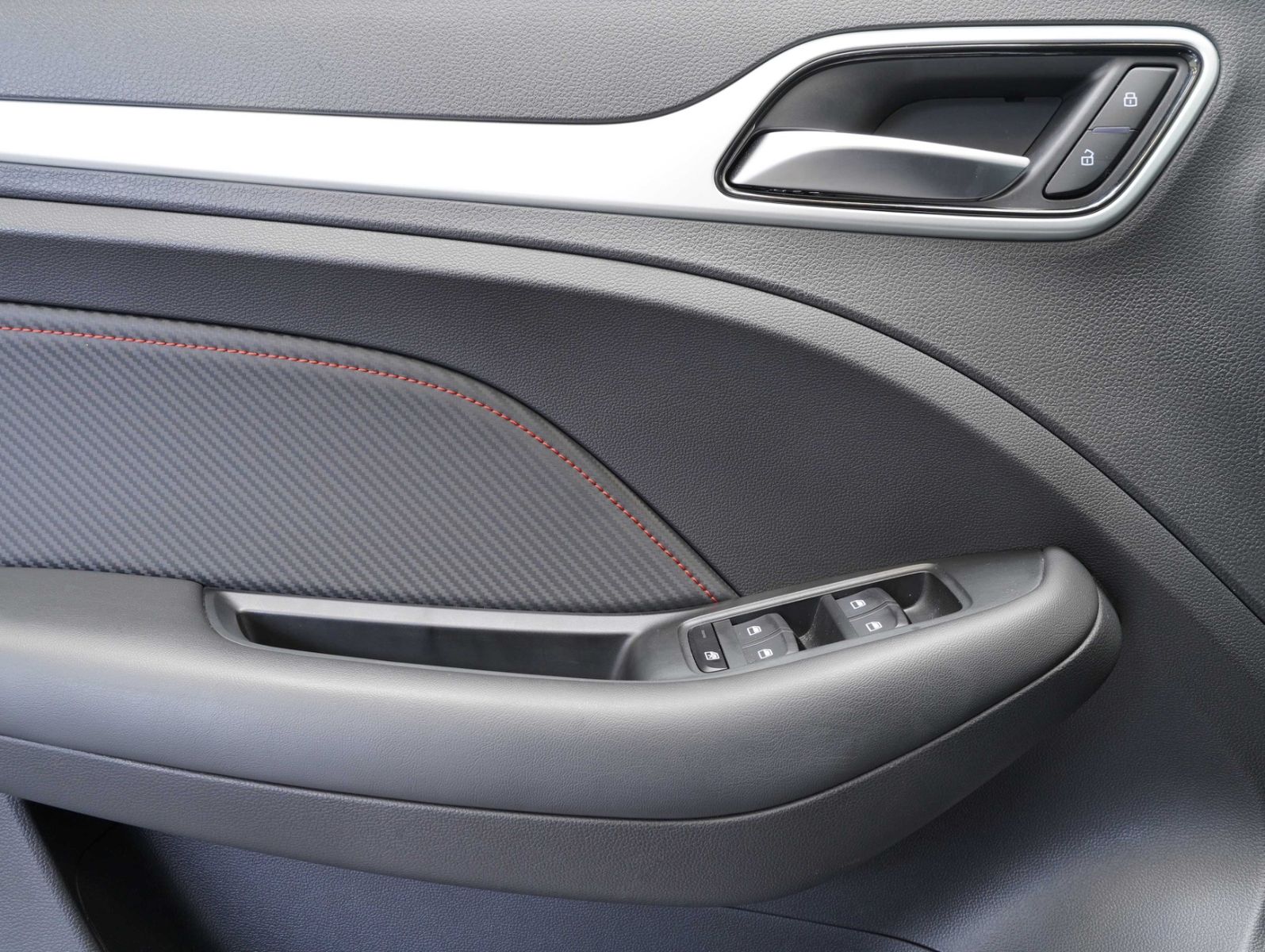 Fahrzeugabbildung MG ZS EV Standard Range Comfort MG-PILOT/LED/ACC