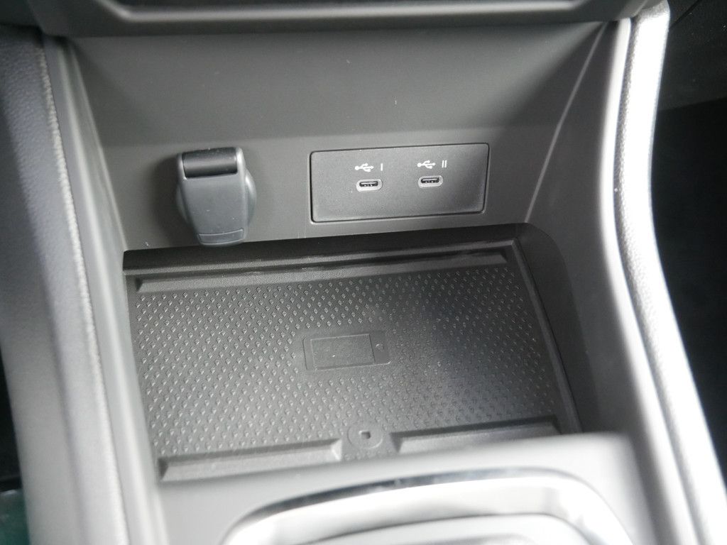 Fahrzeugabbildung Renault Captur Techno TCe 160 EDC Mild Hybrid
