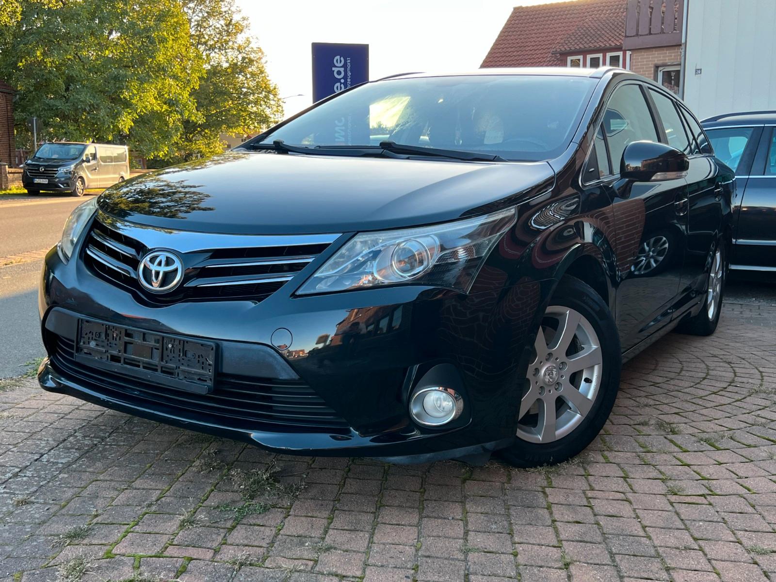 Toyota Avensis 2012 — photo 5