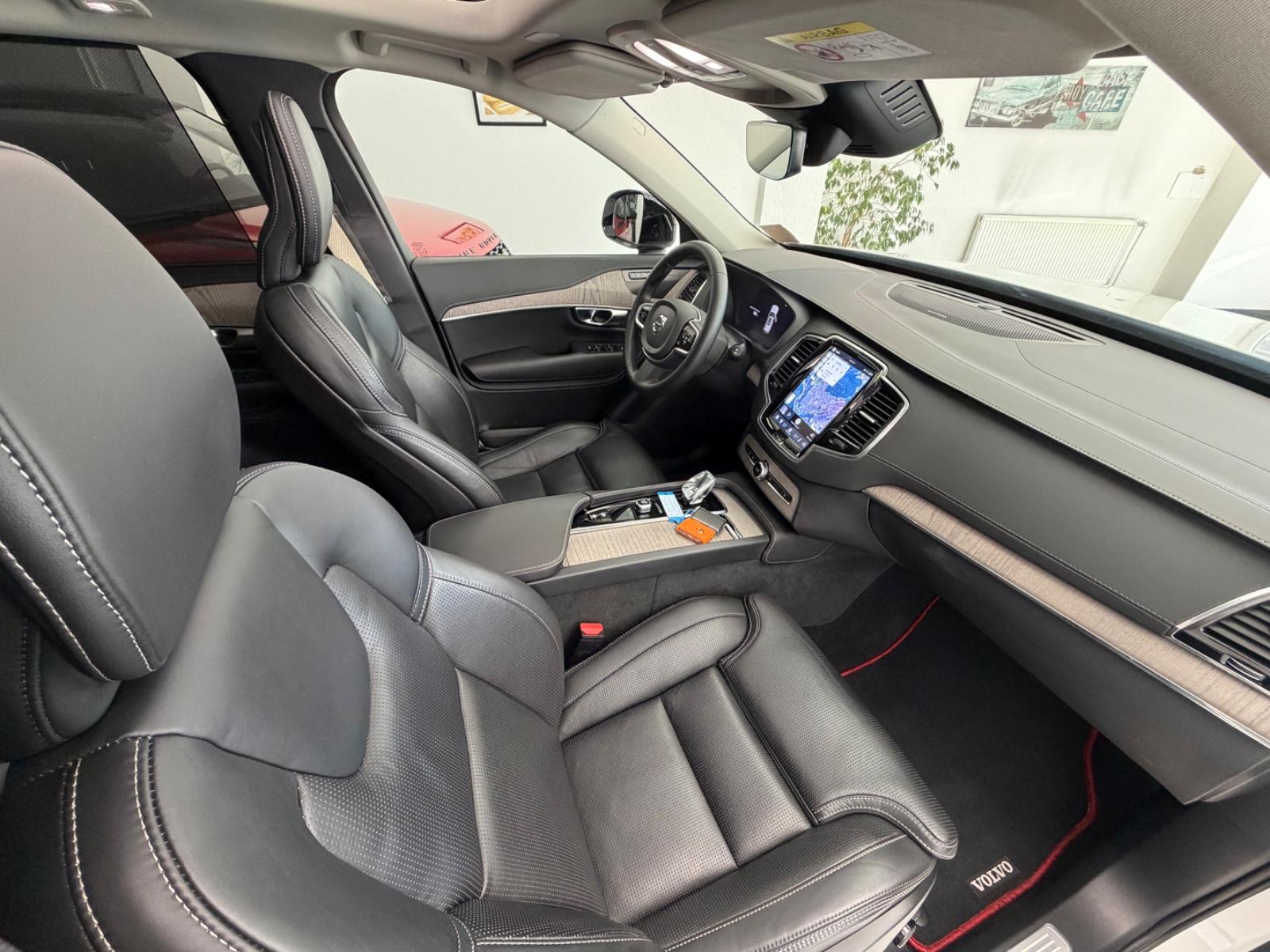 Volvo XC90 Plus Dark AWD 7.Sitze, PANORAMA