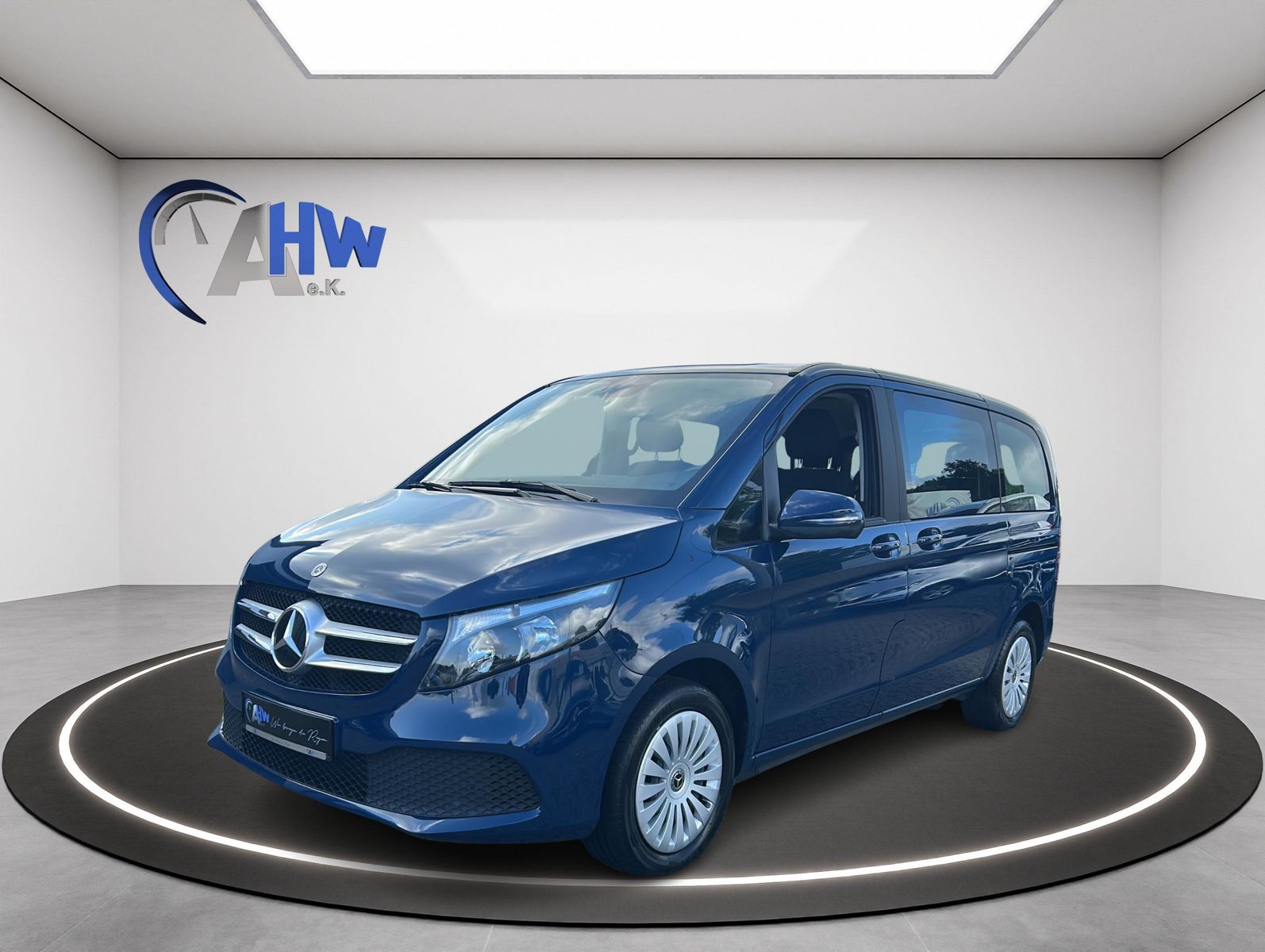 Fahrzeugabbildung Mercedes-Benz V 220 d RISE kompakt