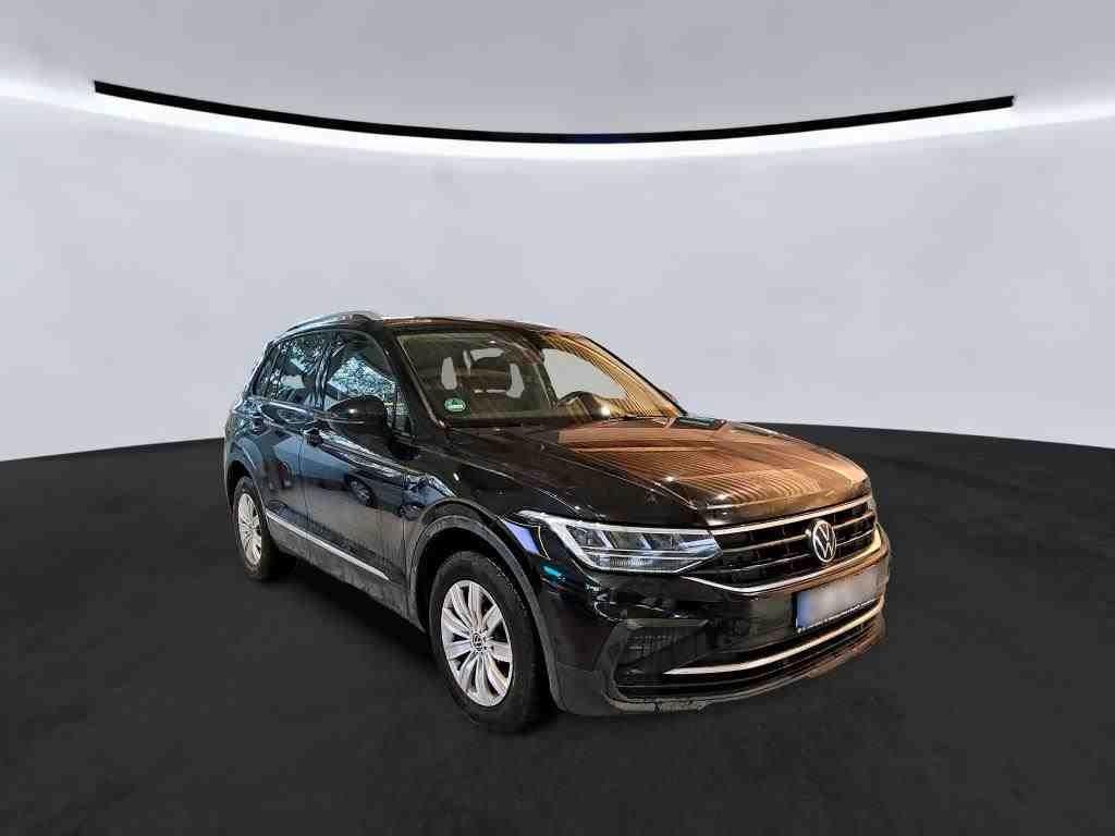 Volkswagen Tiguan Active eHybrid LED Scheinwerfer