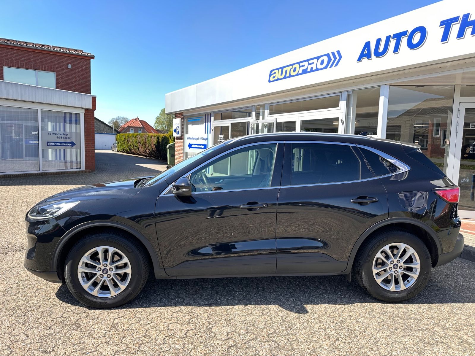 Fahrzeugabbildung Ford Kuga 2.0 EcoBlue Titanium X AHK/Navi/ACC/eHeck