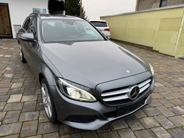 Mercedes-Benz C 250d T 4Matic LED Distronic Navi 1.Hd. Top