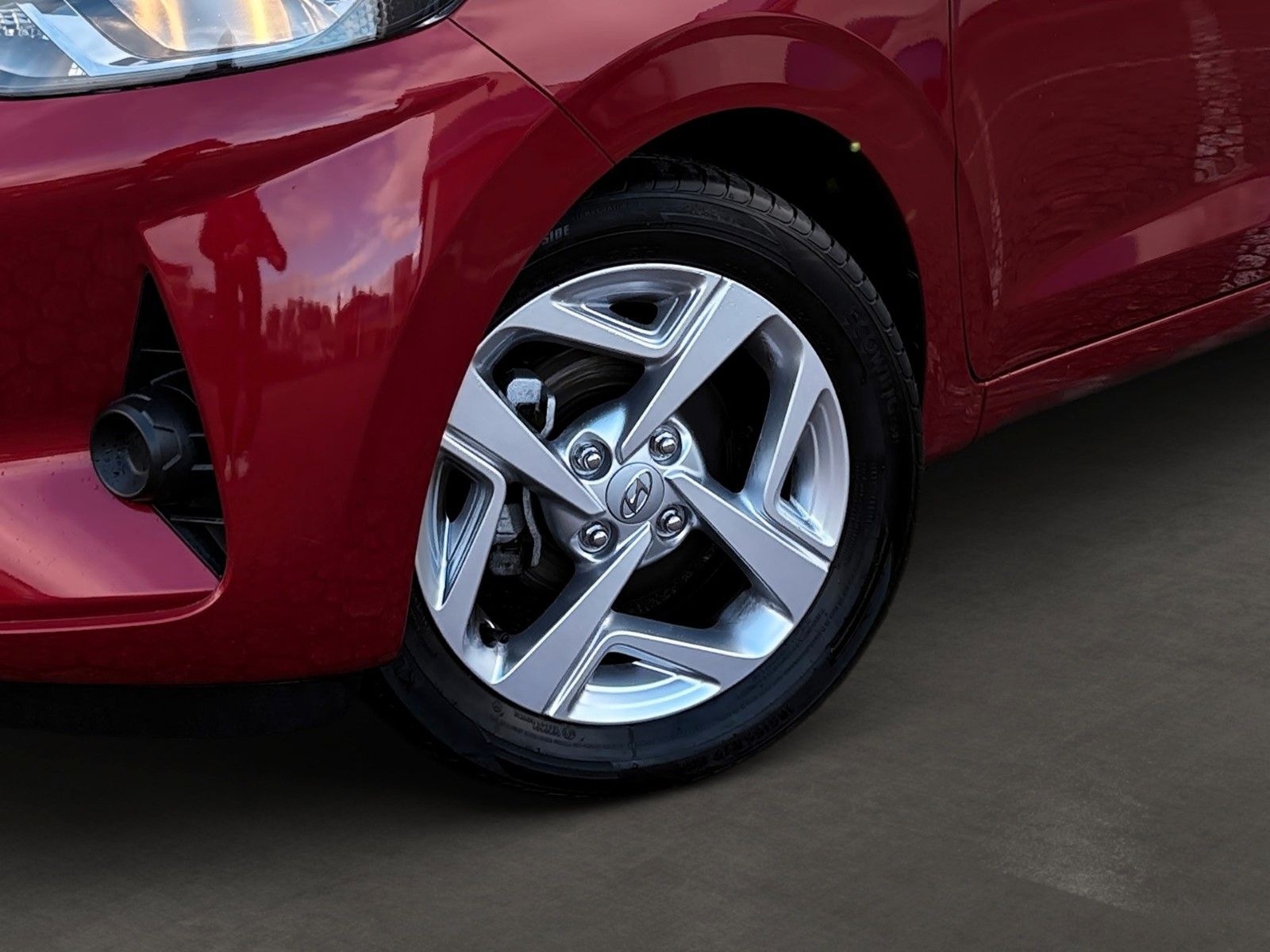 Fahrzeugabbildung Hyundai i10 Intro Edition