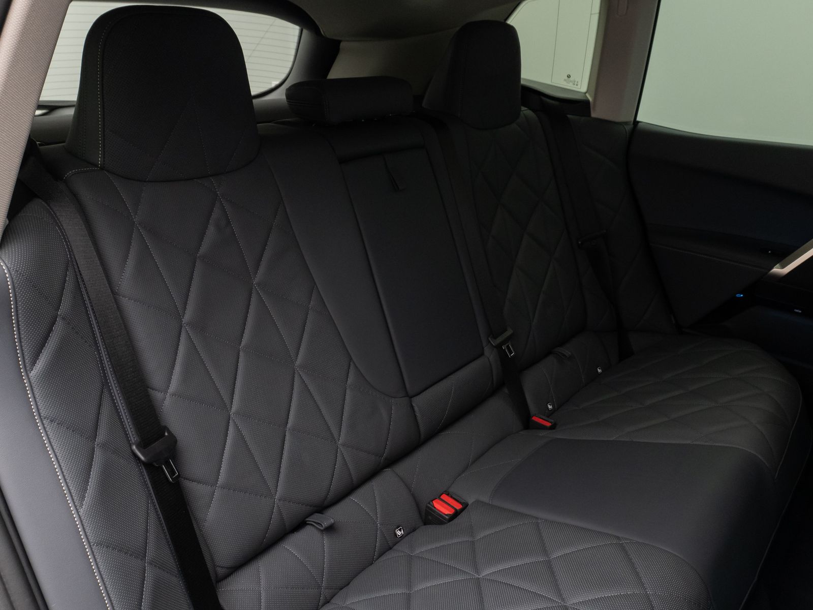 Fahrzeugabbildung BMW iX xD40 Kamera DAB H/K ACC Komfort Sport 22Zoll