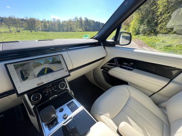 Land-Rover Range Rover - 9