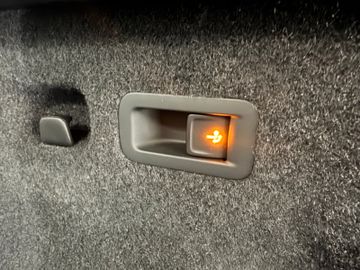 Fahrzeugverkauf 33 Skoda Kodiaq 1.5 TSI AHK 7-Sitze Matrix Navi