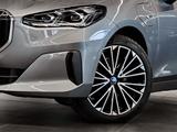 BMW 225e xDrive Active Tourer HK schwenkbar, Head-Up - graue BMW 225 Active Tourer