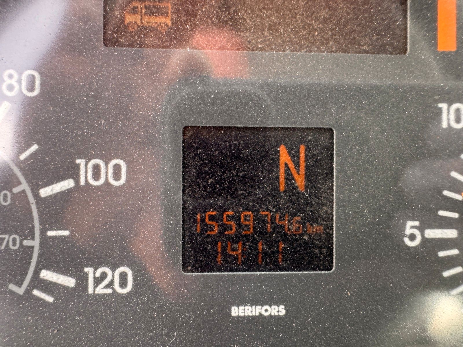 Fahrzeugabbildung Mercedes-Benz Unimog U300 4x4 Vario-Pilot