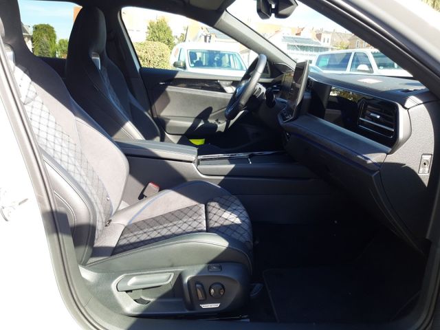Passat Variant R-Line 2,0 TDI SCR 110 kW (150 PS