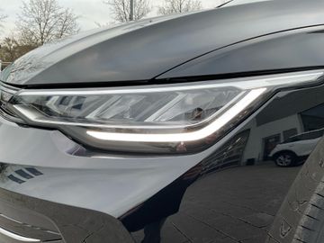 Volkswagen Golf - 6