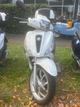 Piaggio Medley 125 Medley 125ie iGet - Piaggio Medley 125