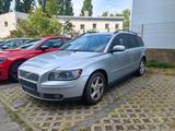 Volvo V50 D5 2.4d Automatik Schiebedach - Volvo V50 in Berlin