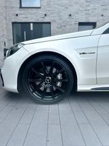 Mercedes-Benz E 63 AMG 4MATIC - Mercedes-Benz E 63 AMG: Kombi