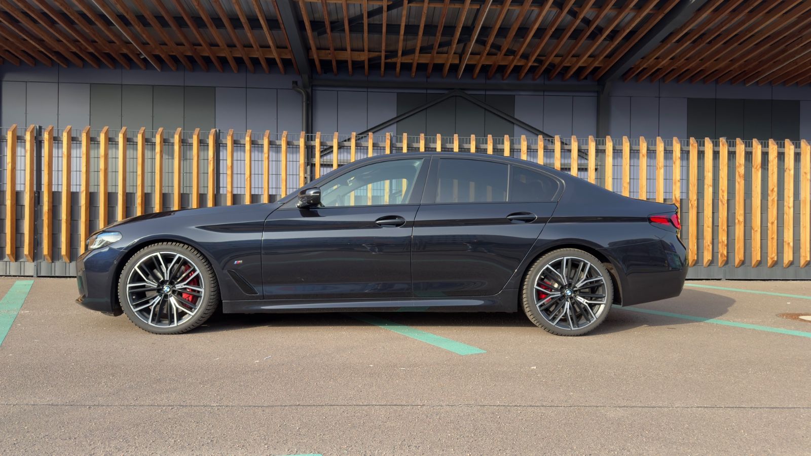 BMW M550i xDrive LCI,B&amp;W,Standheizung, Garantie08/28