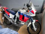 Honda Africa Twin 750 - HONDA AFRICA 750 TWIN