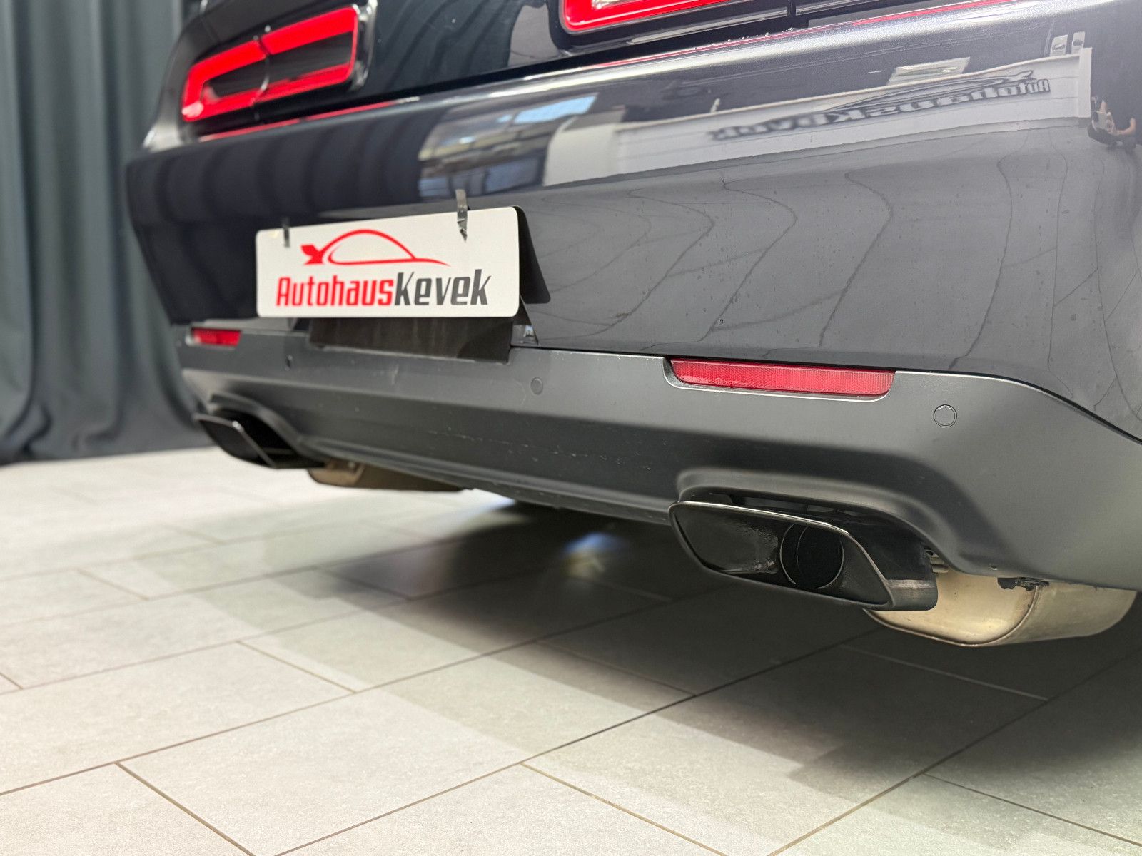 Fahrzeugabbildung Dodge Challenger SRT Hellcat |H/K|KW|GME