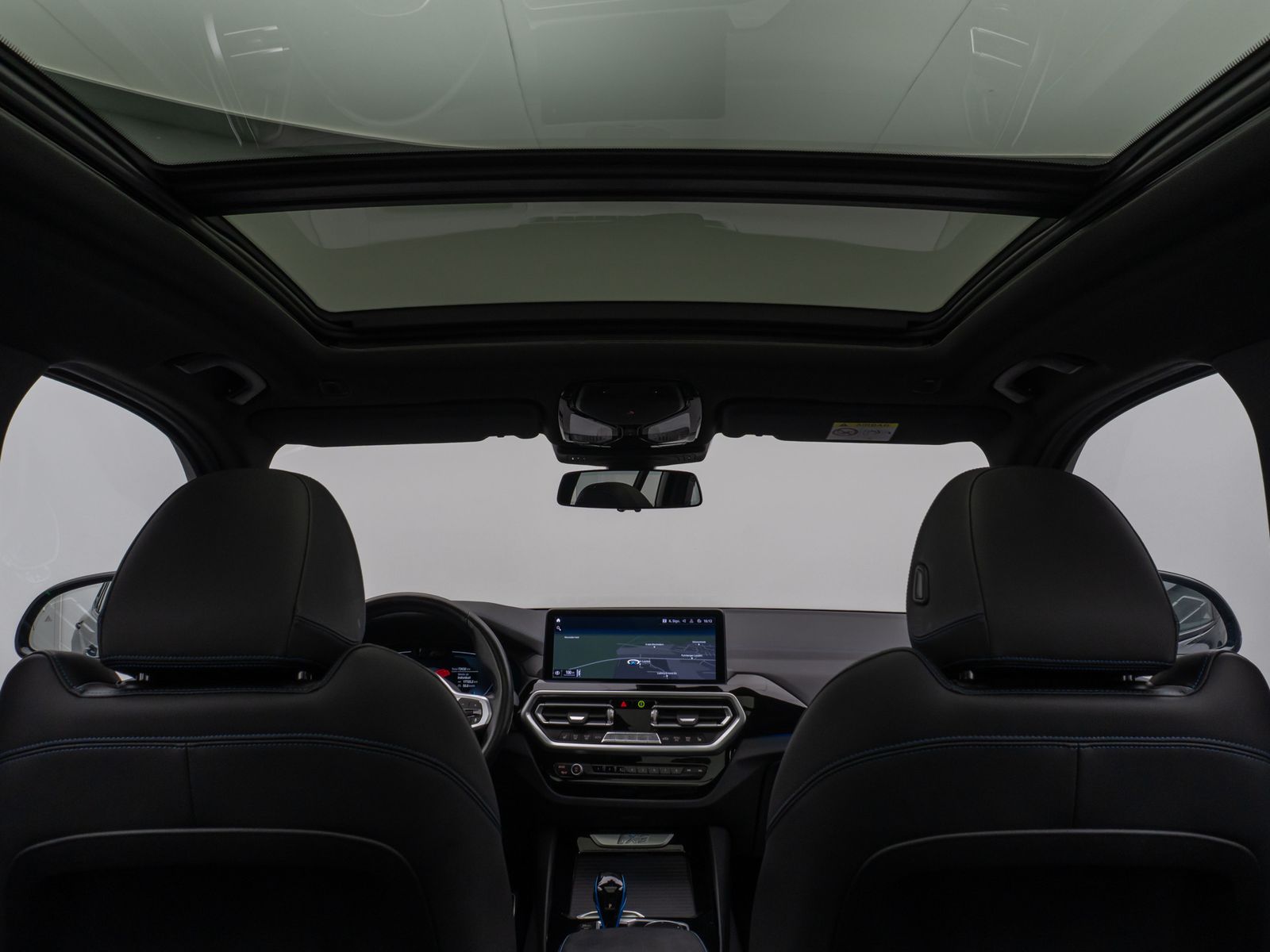 Fahrzeugabbildung BMW iX3 Impressive M Sport Panorama 360°HUD DAB H/K