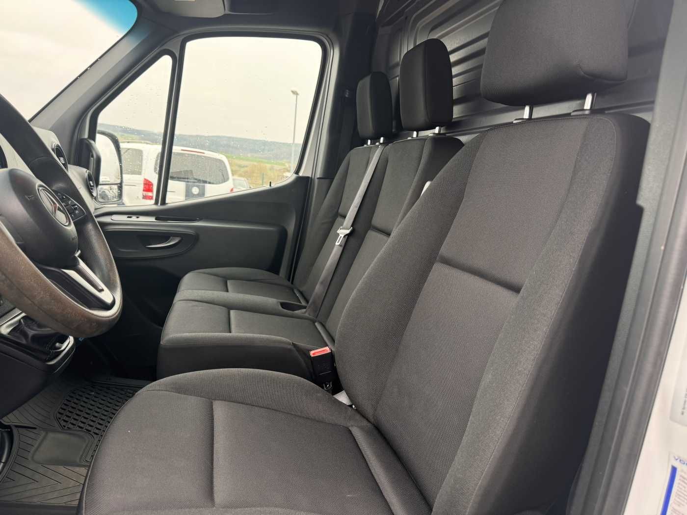 Fahrzeugabbildung Mercedes-Benz Sprinter 516 CDI Werkstatt/Regal AHK3,5to Klima