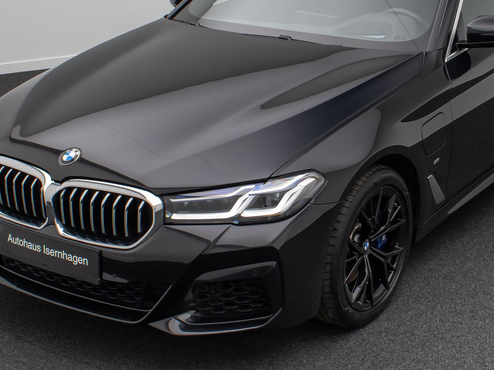 Fahrzeugabbildung BMW 530e M Sport 360° Laser DAB Komfort HUD 19Zoll