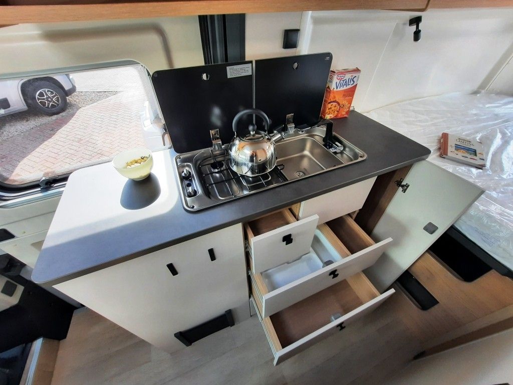 Fahrzeugabbildung Hobby ONTOUR Van 600 FT Solaris Verfüg./Sparen Sie 11.