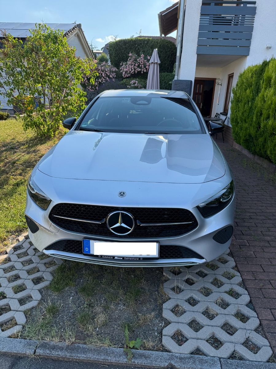MERCEDES-BENZ A 200 163ps Automatik +Multibeam +Garantie
