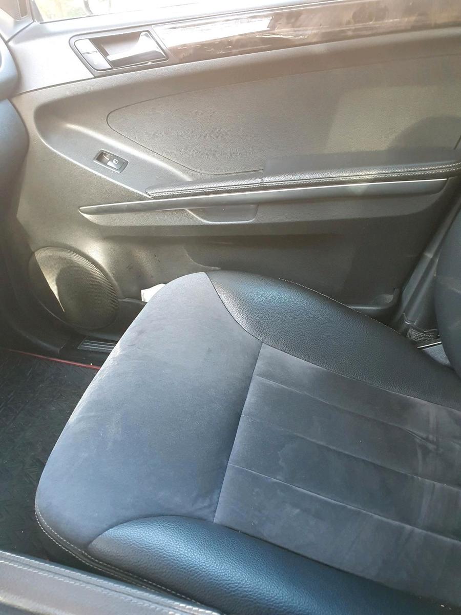 Mercedes-Benz ML280 2008 — interior