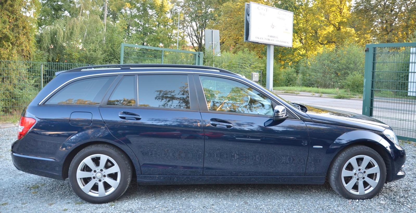 Mercedes-Benz T-Modell C 180 CGI Automatik Navi Xenon Tüv neu