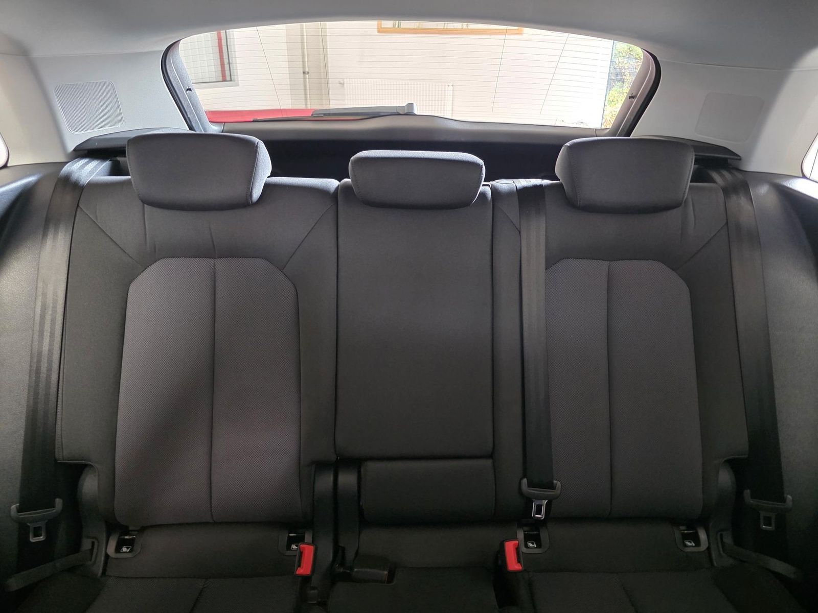 Fahrzeugabbildung Audi Q3 35 TDI DSG/Navi/DAB/Totwinkel/VZE